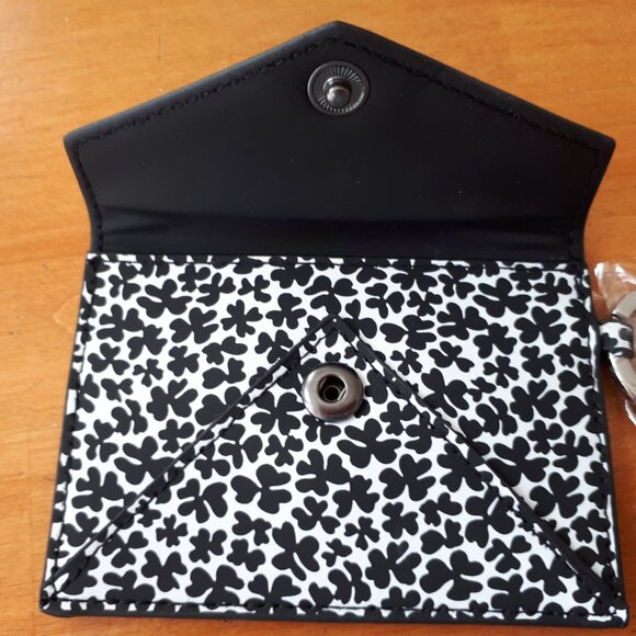2 Givenchy Gifts NEW - Purse Mirror and Credit Card Holder - Picture 9 of 9